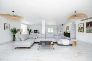 Why a Recurring Professional House Cleaning Service Is the Way to Go